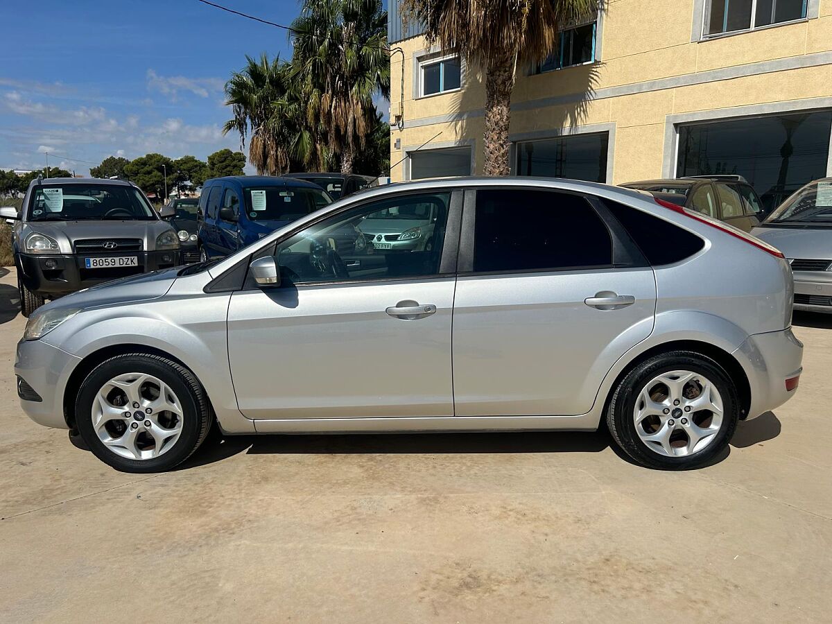 FORD FOCUS TREND 1.6 SPANISH LHD IN SPAIN ONLY 78000 MILESS SUPERB 2008